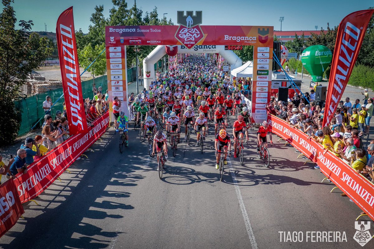 fpm_Francisco's tweet photo. Reto conseguido!!! @BGranfondo completada!! Espectacular la encerrona de la ascención empedrada al castillo de #PuebladeSanabria . https://t.co/00rWOqGLfQ