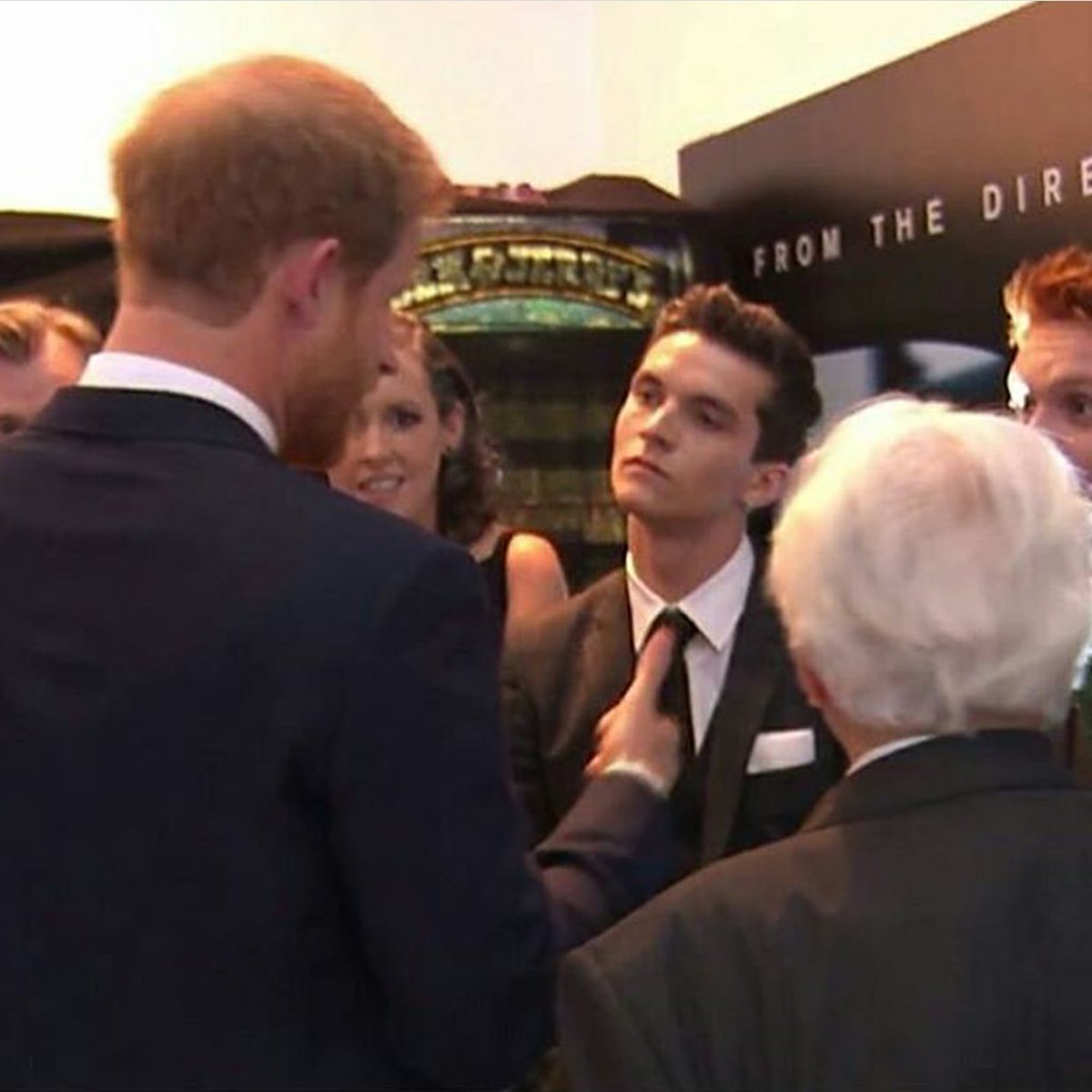 lwtdelicacy's tweet image. "You're not Harry Styles."
"No, but I'm Prince Harry..."
"Mhm."