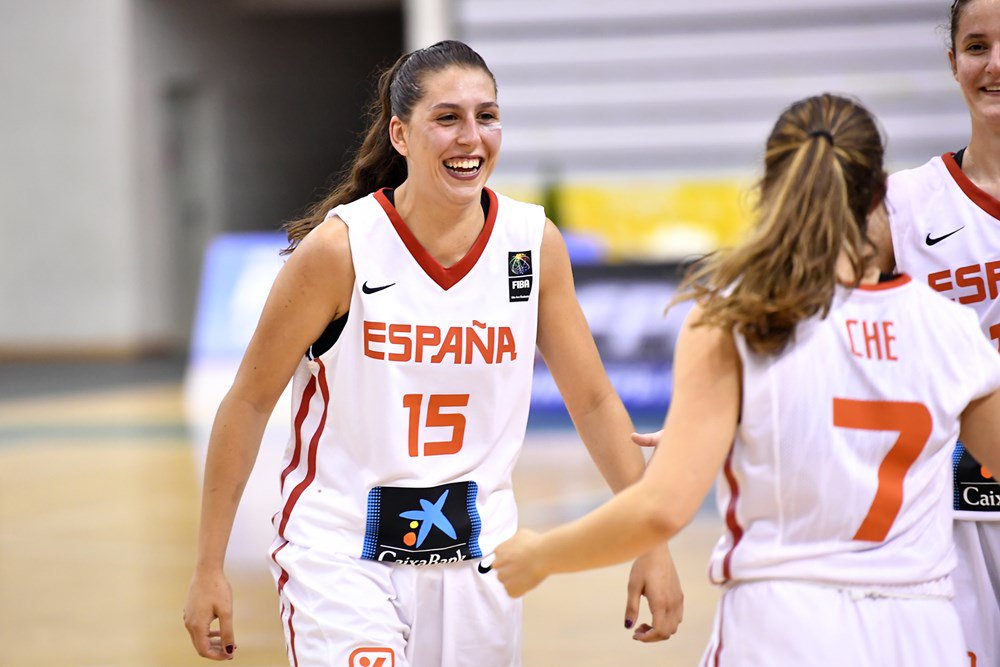 BaloncestoESP's tweet photo. Y la 'MVP' es... @Maria_Araujo8 👏👏

Ella y @MariaaConde están el Quinteto Ideal del #FIBAU20Europe #SomosEquipo https://t.co/r8S3wGek2j