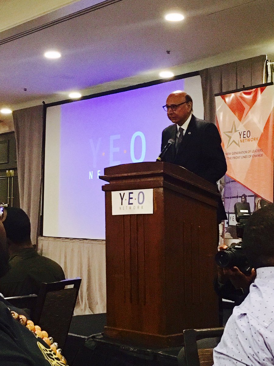 MayorCBH's tweet photo. "You are the light bearers...never understimate the power of your position, your role, and the opportunity." Khazir Khan #YEOForward https://t.co/55guhwZvXI
