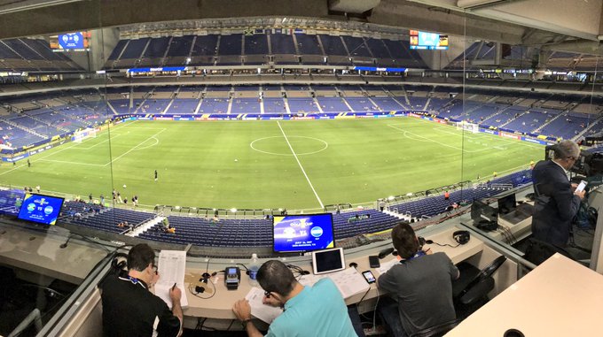 Copa Oro 2017: El Salvador vs Jamaica. Preparacion del juego. DE4rsH5VoAARomD