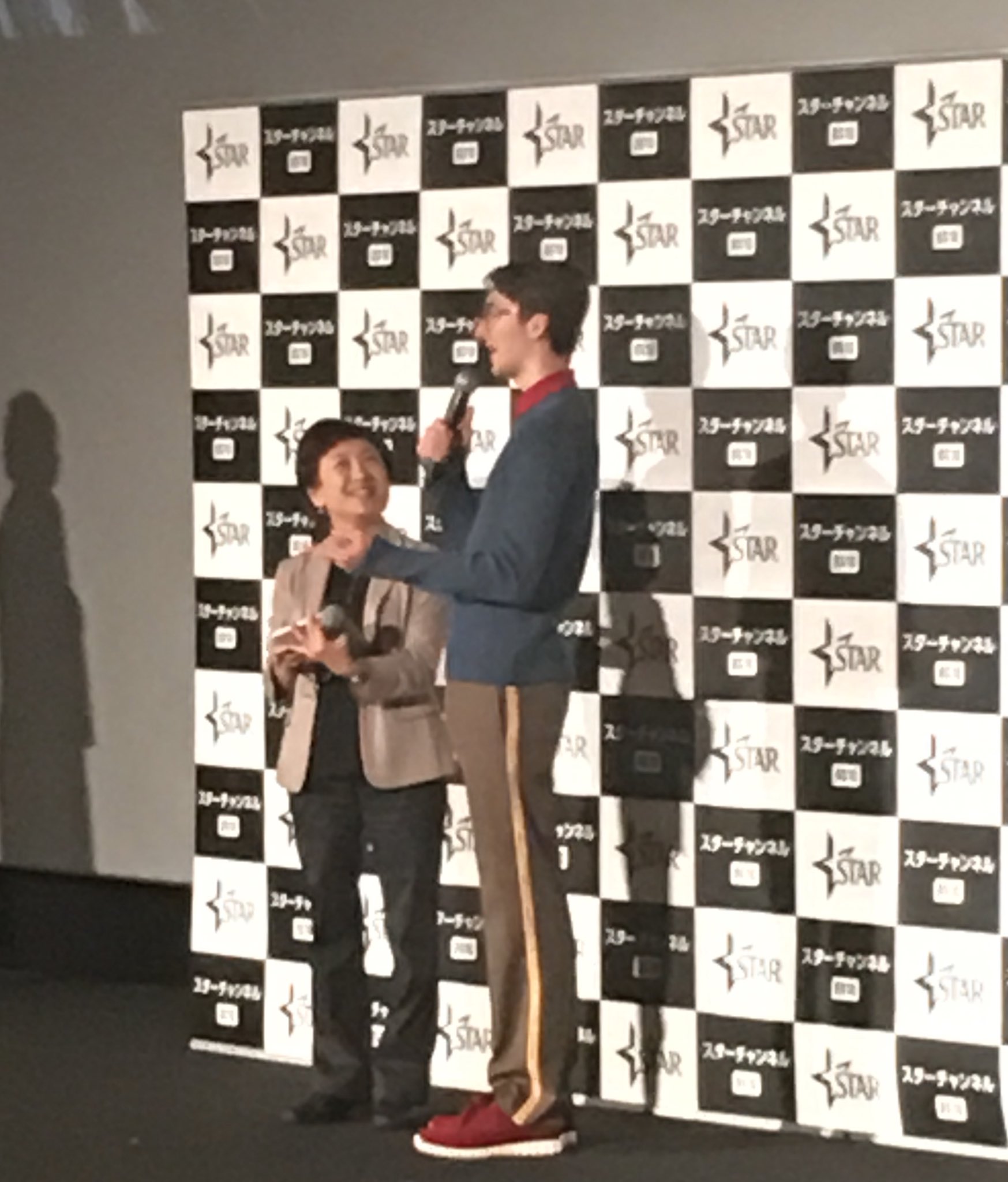 遠藤正二朗 Gotジャパンプレミアにて ブラン役のアイザック ヘンプステッド ライトが ブランの幼年期の吹き替えを担当した佐藤美由希からの質問に回答するという貴重な一コマ Gots7 遠藤正二朗 Gotジャパンプレミアにて ブラン役のアイザック ヘンプステッド ライトが ブランの幼年期の吹き替えを担当した佐藤美由希からの質問に回答するという貴重な一コマ Gots7