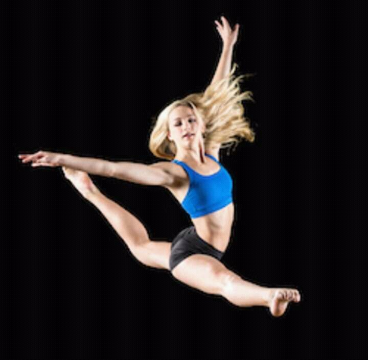 yaracbenavides's tweet photo. My #TeenChoice for #ChoiceDancer is @ChloeLukasiak the best dancer ever💓 https://t.co/SfSnefF5vQ