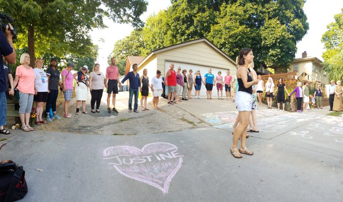 View image on Twitter