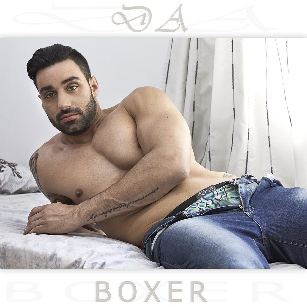 da_debh's tweet photo. Prenda #Reptil / #DABoxer nueva linea #Underwear
___
Modelo: @ColliaWalter 
Fotógrafo: @enruco_ph
MakeUp: Martina Marco
___
#modelo #hombre https://t.co/SQ4d5Aw7UM