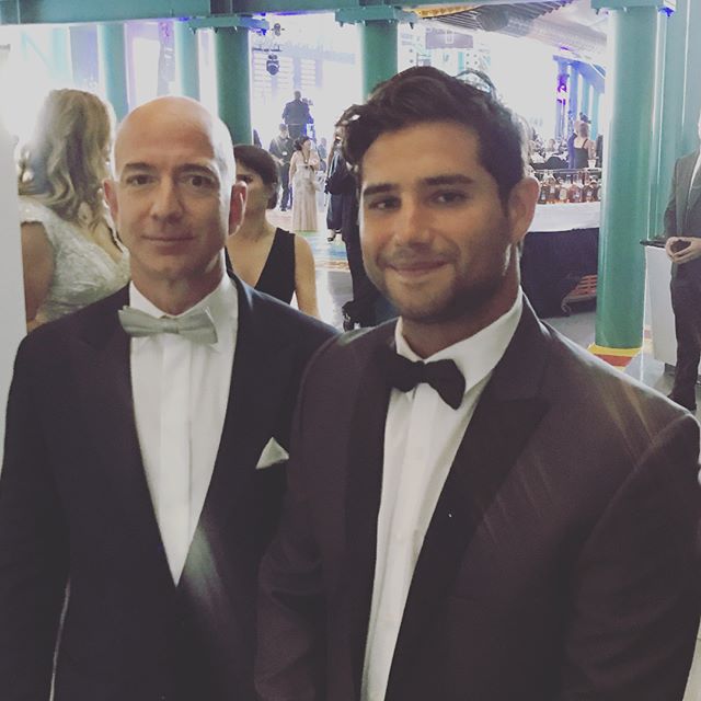 8iReality's tweet photo. The #apollo11gala was a smash. Lugged 100lbs of #VR to FL, demo'd #CyclingPathwaysToMars to astronauts & @JeffBezos & ate space butter. 🚀 https://t.co/v6zjhej6P7