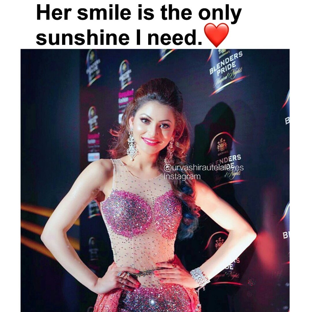 kavyasocial143's tweet image. Gooooooooddd moooooorrrrnnnnniiiiiiingggggg mumbaii , hehe ❤😜
// #urvashirautela #gainfollowers #commentbellow :) \\ @URautelaForever