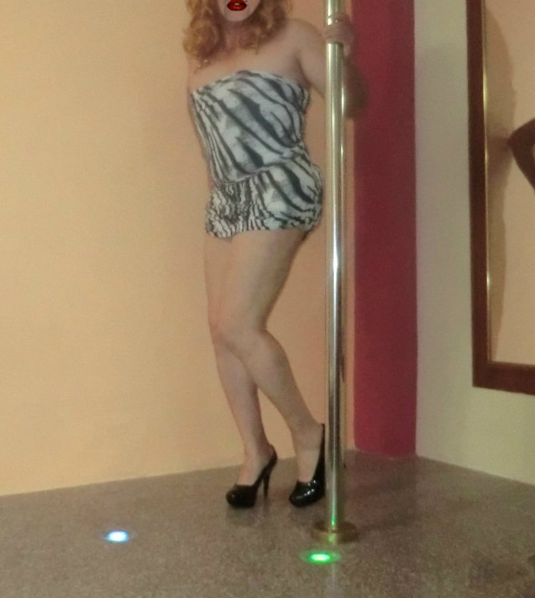 LisethTrav's tweet photo. practicando el tubo https://t.co/IYiIek0r9H