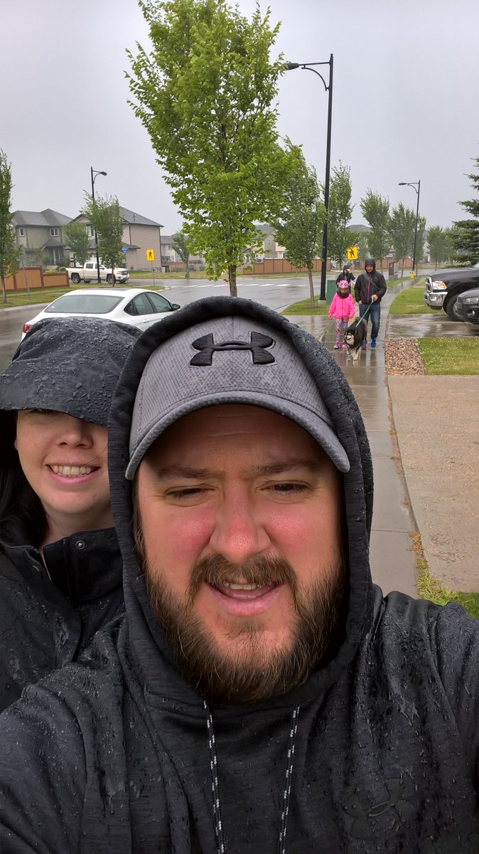 BlurryMike's tweet photo. Yesterday, Las Vegas 46C, today, just outside Las Edmonton, driving rain and 14C!! #wickedsummer https://t.co/W7qmdEcBhC