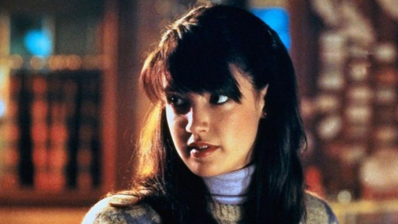 Happy birthday to the magnificent Phoebe Cates 