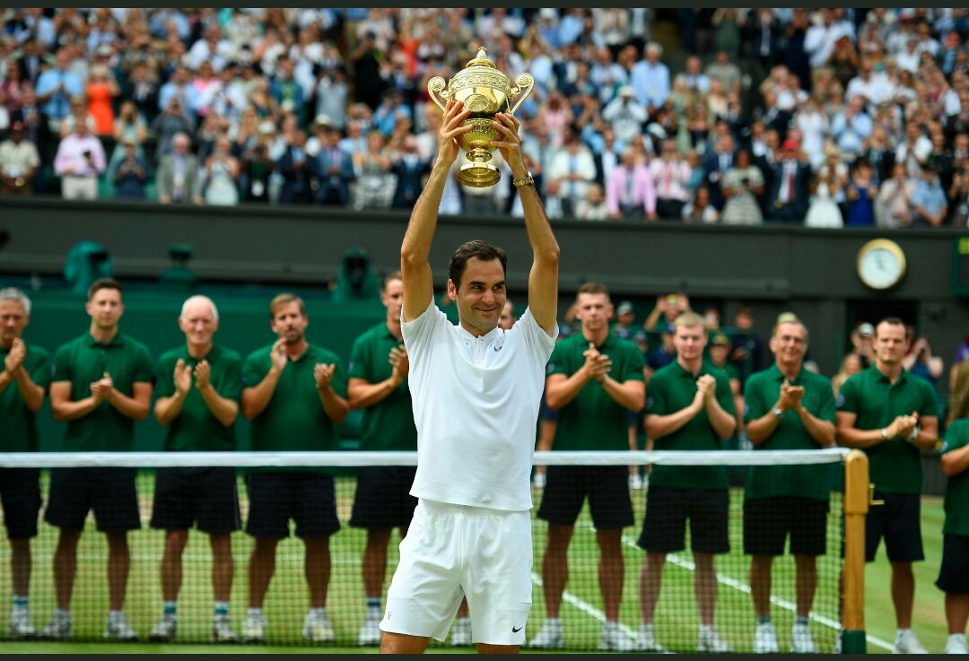 KandarpDaVe4's tweet photo. #FedererVsCilic #WimbledonFinal 
@rogerfederer is Just like wine 🍷 getting better with age! https://t.co/1kq2dOaY5H