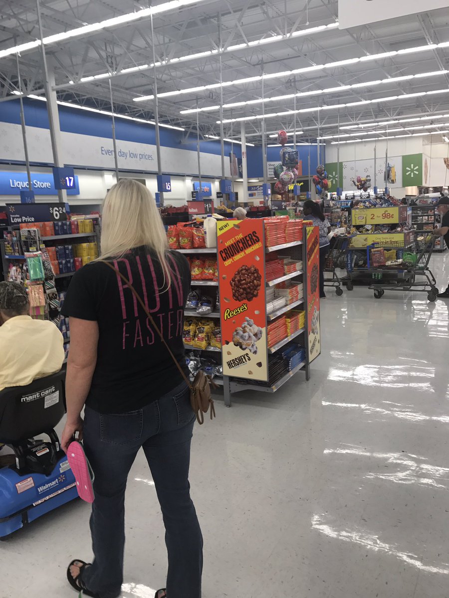 DragonflyLocs's tweet photo. @walmarthelp And this generic message is why you STILL lose to @RousesMarkets Several customers walked out before being serviced https://t.co/zIWCybZPft
