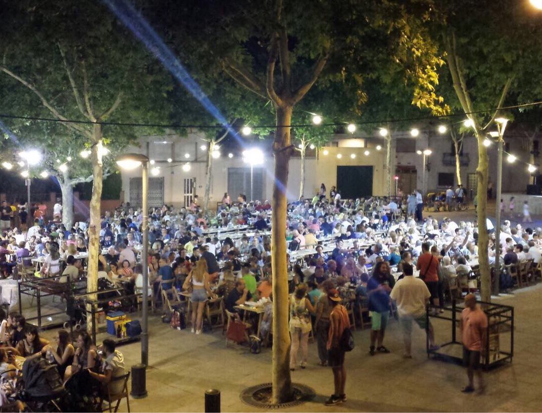 smmonjos's tweet photo. 🎠🎡🌞🎉Primer cap de setmana intens de festa major als Monjos. Bon temps, bon ambient i bona festa #fmmonjos17 #Smmonjos https://t.co/Zh8R1rviiV