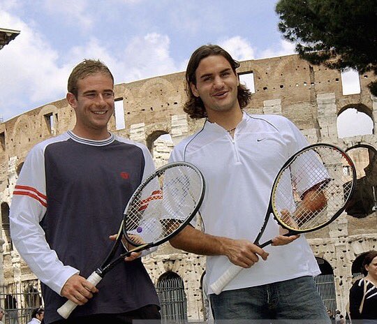DarioBersani's tweet photo. Grazie a @FilippoVolandri per essere stato in diretta con noi in trasmissione per parlare del Re. #Federer @augustociardi https://t.co/w3JePAEVVd
