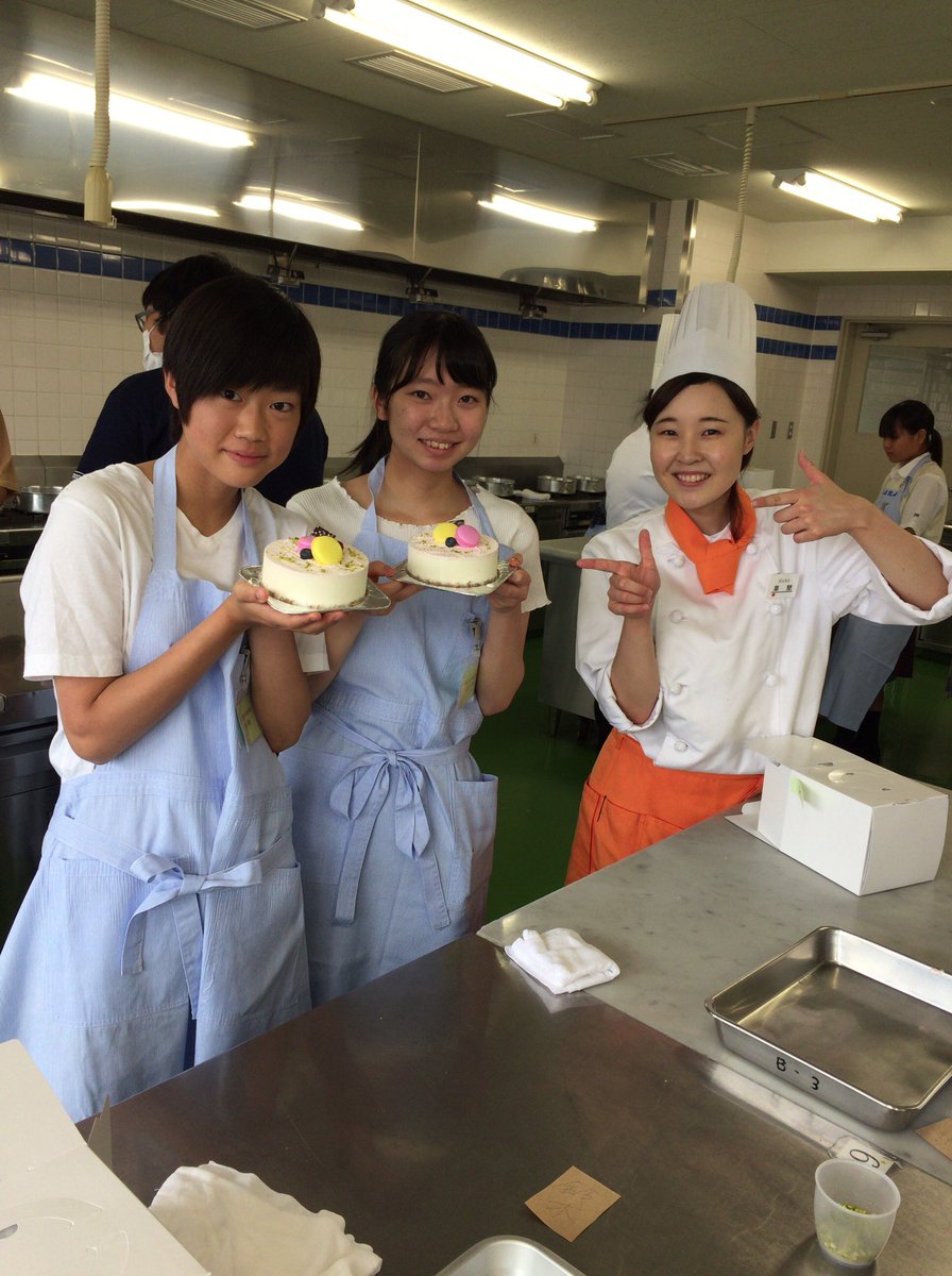 華調理製菓専門学校 公式 V Twitter レアチーズケーキ 完成 ケーキ完成 出来上がり レアチーズ ワンホールケーキ スイーツ 華学園 華調理製菓 パティシエなりたい 華調理製菓専門学校 公式 V Twitter レアチーズケーキ 完成 ケーキ完成 出来上がり レアチーズ ワンホールケーキ スイーツ 華学園 華調理製菓 パティシエなりたい