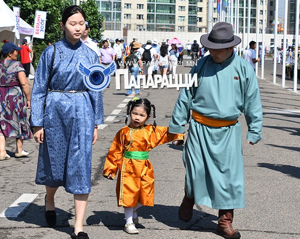 Намдаа үнэлэгддэггүй ганц-->>paparatsi.mn/108x