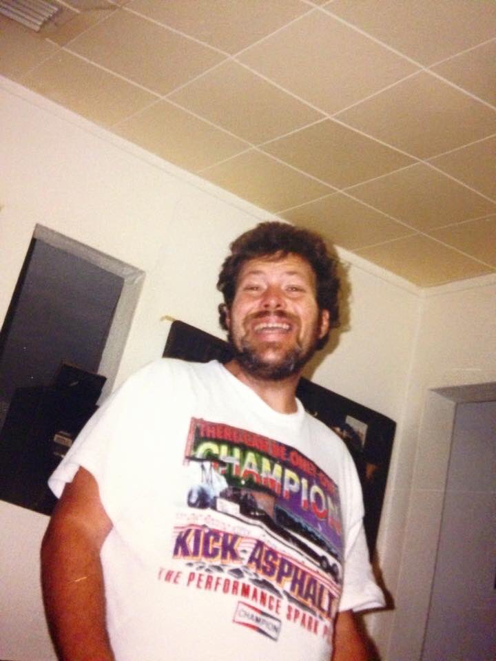 aprillrosee_'s tweet photo. Thankful for 20 yrs w him &amp; thankful I was there to hold his hand as he took his last breath. I am who I am because of you. 
Love you Dad https://t.co/MGQsWnZXwv