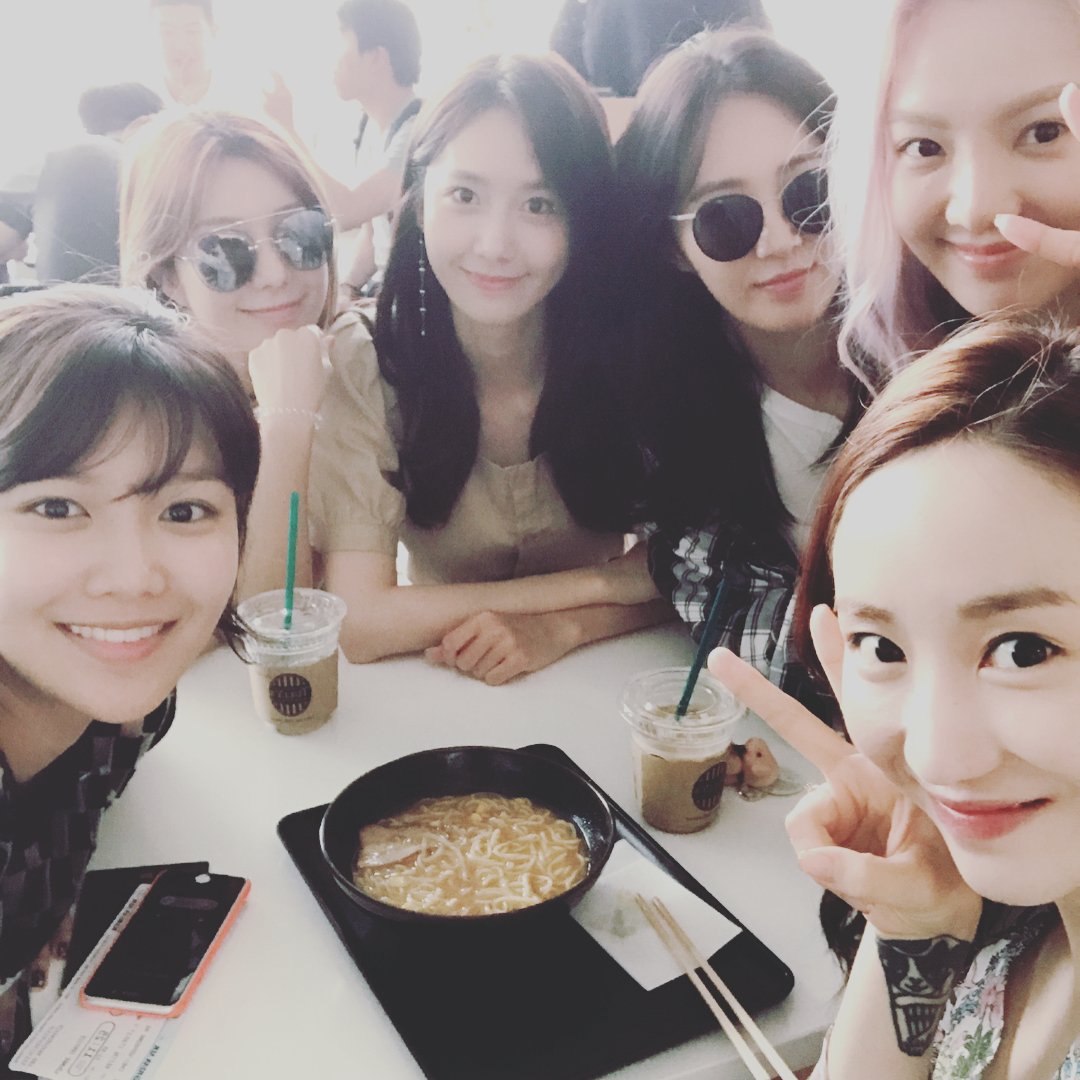 Jin على تويتر Sunday Instagram 一碗拉麵分著吃的前後輩關系 少女時代 秀英 J Min 潤娥 俞利 孝淵 天上智喜 Sunday Miso拉麵https T Co Mkkgmkk4ve T Co Rhc59qvsbz Jin على تويتر Sunday Instagram 一碗拉麵分著吃的前後輩關系 少女時代 秀英 J Min 潤娥 俞利 孝淵 天上智喜 Sunday Miso拉麵https T Co Mkkgmkk4ve T Co Rhc59qvsbz
