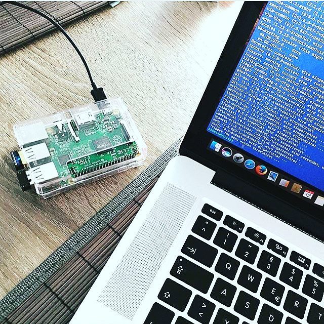 rocketinventor's tweet image. Gotta love the pie!! 😆🙌 #functionaljs #java #python #bash