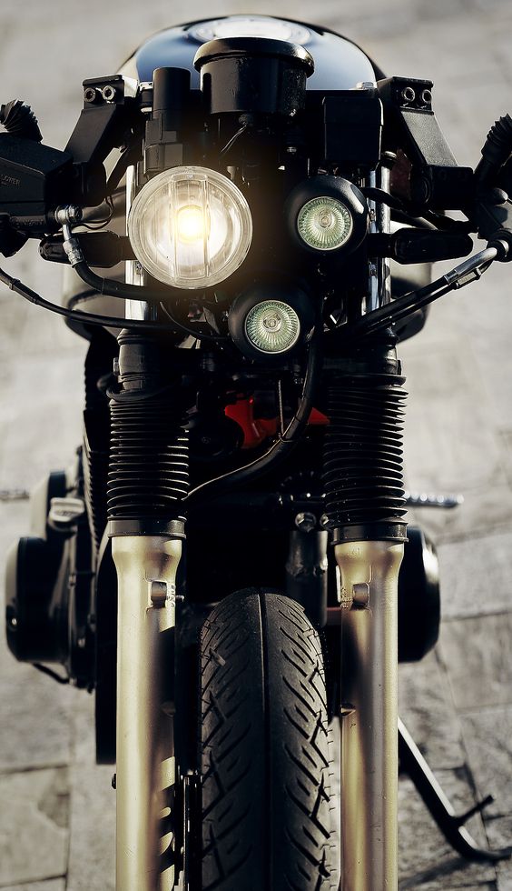 Accela バイク記事紹介 スコープドッグのようなバイクのヘッドライト カッコイイ T Co 7ez9sopuva Twitter