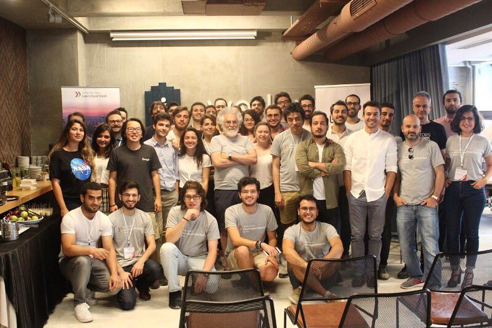 stubridgeApp's tweet image. Google Launcpad Week&apos;i de geride bıraktık. @garaj.co ve Google Developers ekibine teşekkür ediyoruz!😎
#stubridge #googlelaunchpadweek