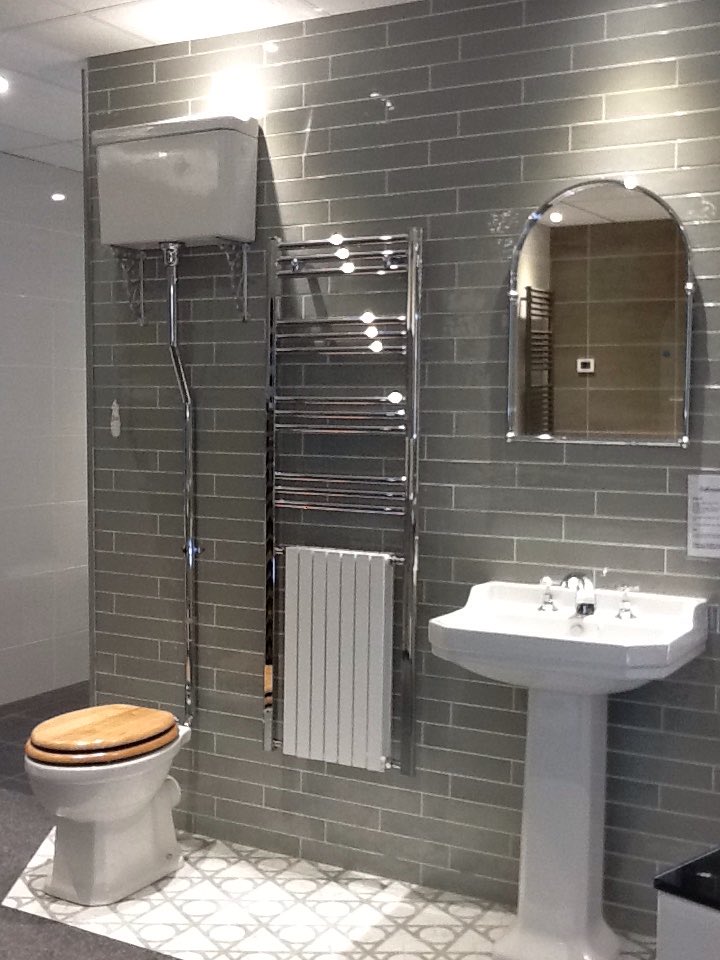 #traditional #bathroom at its best Wyndham <a href="/Pura_Group/">Pura Bathrooms Group</a>, displayed and presented beautifully by Victoria and Ben <a href="/Bathroomworld1/">Bathroomworld</a> 👌