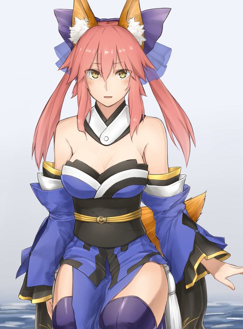 ほぼ1年前も玉藻ちゃん描いてた。マジか全然違ェ 