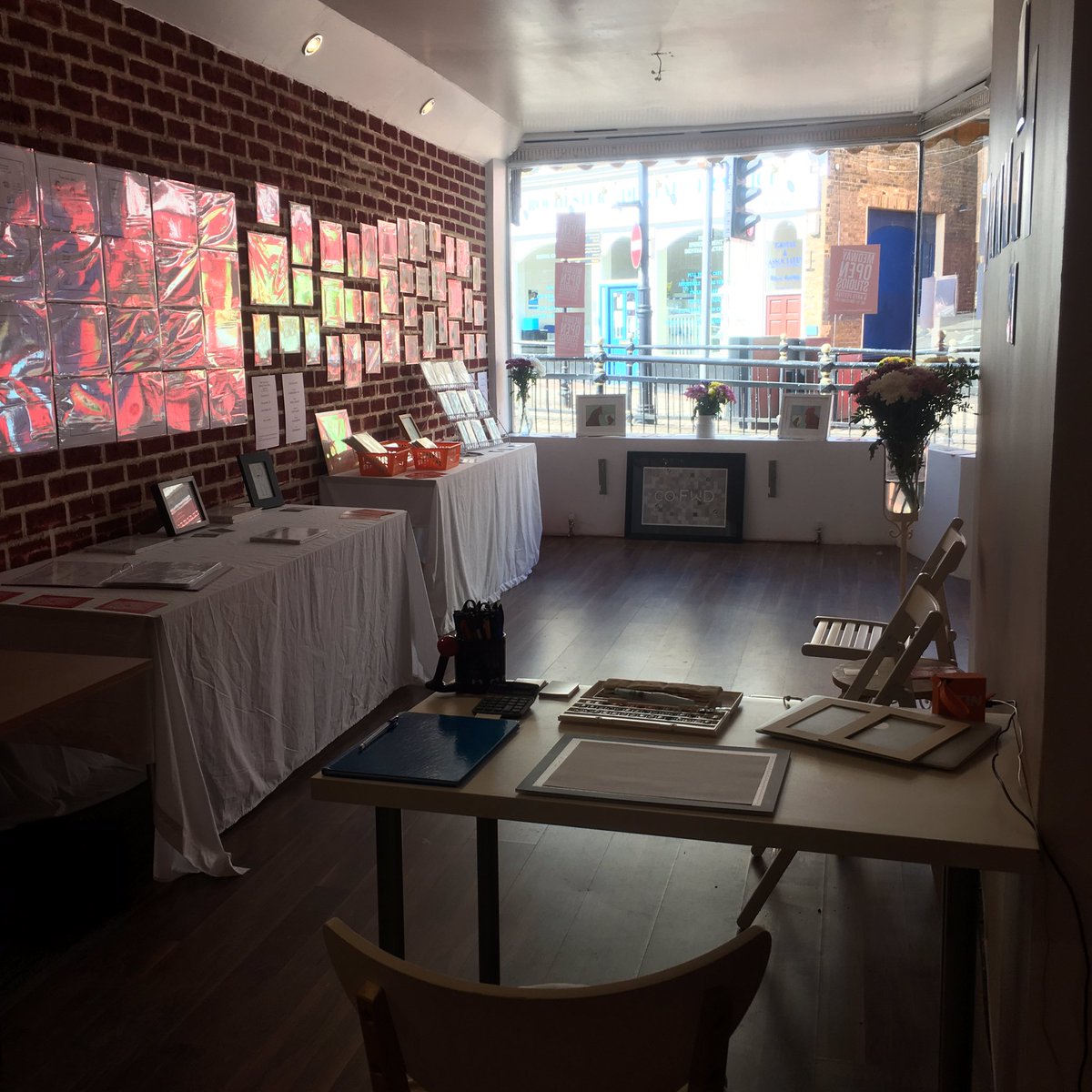 ben_cameron's tweet photo. Day three of Medway Open Studios! Come down and say hi if you're about x #MOSAF2017 https://t.co/QbU0pd66Jn