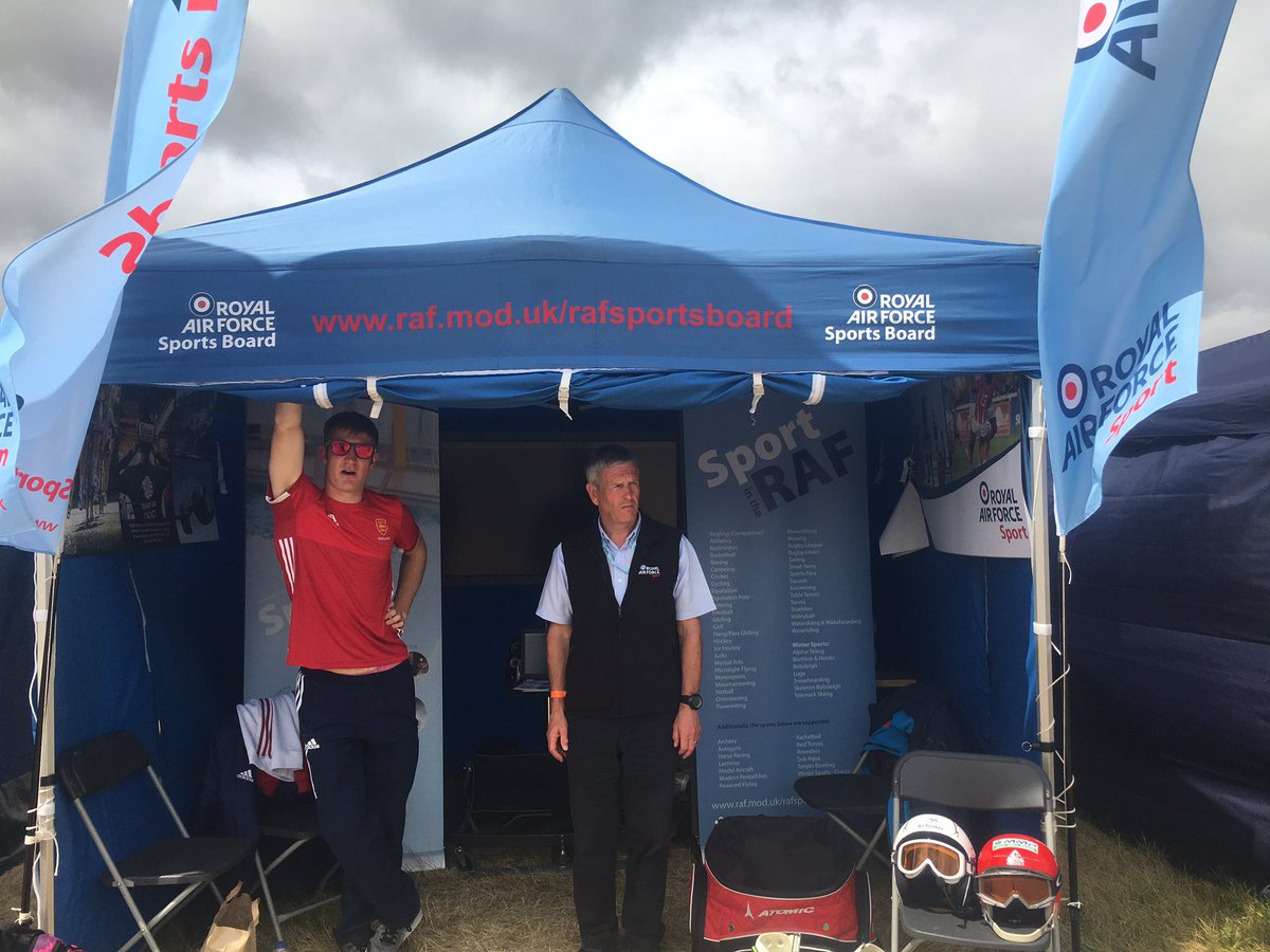 Had great weekend #riat2017 on the <a href="/HQRAFSport/">RAFSport</a> stand promoting the fantastic job they do amazing support @ArmedForcesPST <a href="/RAFSkiers/">RAF Ski Team</a> <a href="/RAFBF/">RAF Benevolent Fund</a>