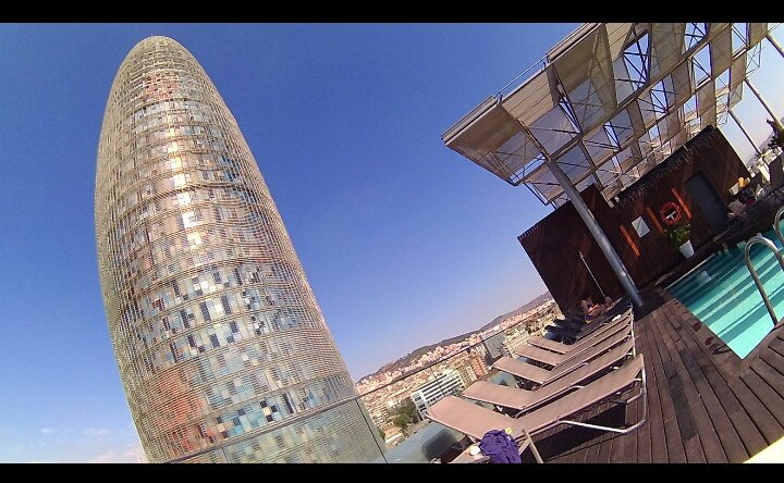 MP_TurKi's tweet photo. #agbartower #rooftop #pool #barcelona @GatesDiagonal #lovetravel ✈ #MP ♍ #lunedidifficili https://t.co/bOBBZu2cO2