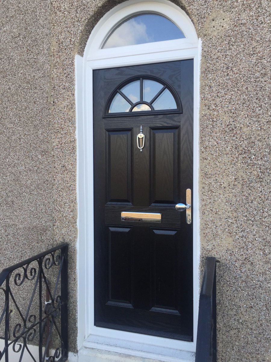 This beautiful composite door really adds a sense of class to the house #Black #Solid #CompositeDoor #EG #Double #glazing #Ilford #london
