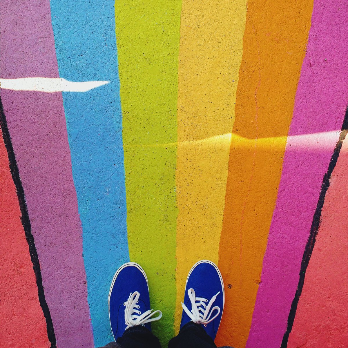 DDBLagos's tweet photo. Have a bright, colourful and creative week ahead 😊

#newweek #creativity #creativeagency #DDB #DDBLagos https://t.co/dThIHNqDjo