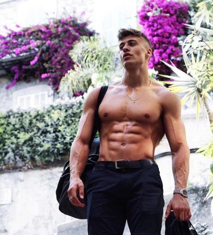 Chciałbym zabrać cię na południe Francji pijąc szampana na moim jachcie