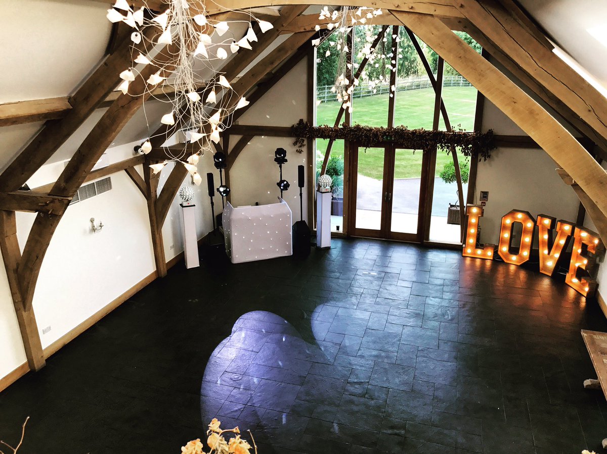 DancefloorDJs's tweet photo. Friday's wedding at @mythebarnwed https://t.co/i8IDI8qvKj