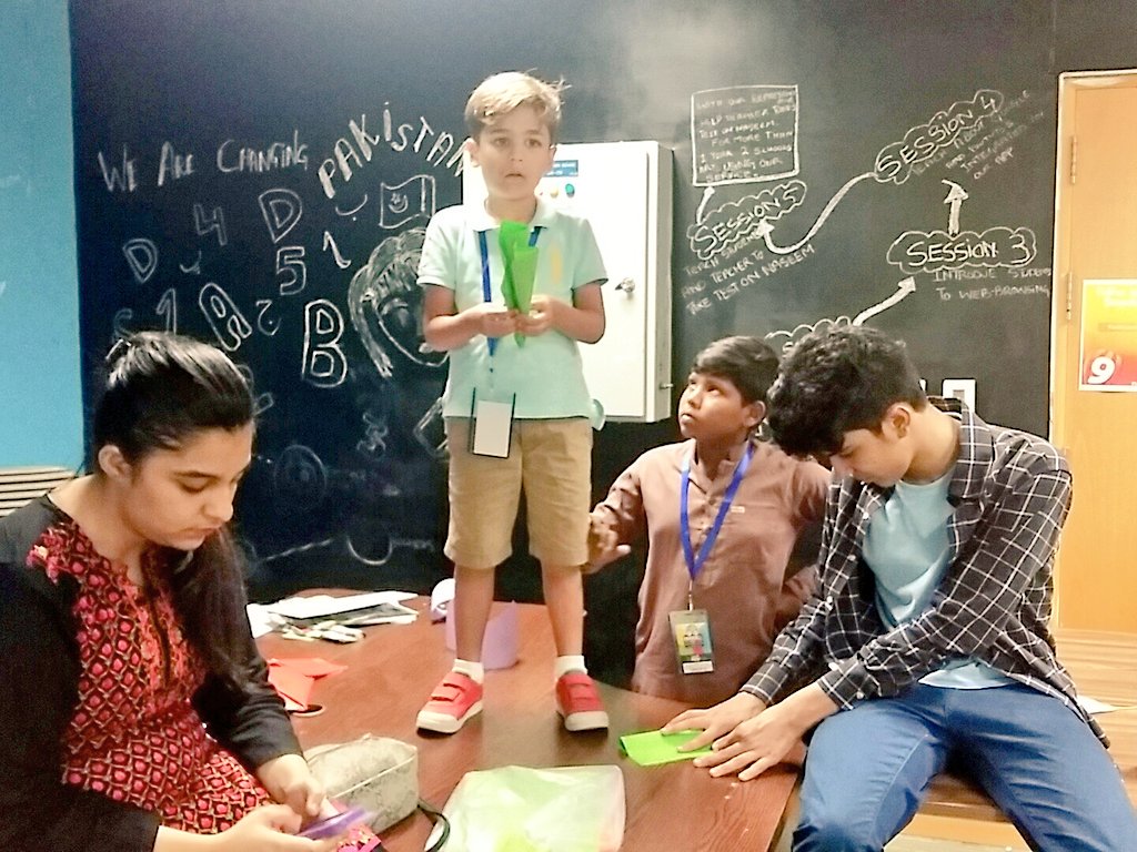 PITBIncubation's tweet photo. Zakariya all set to fly his #plane! #WhizKids17 #Makeathon17 https://t.co/DgJocXPE2C