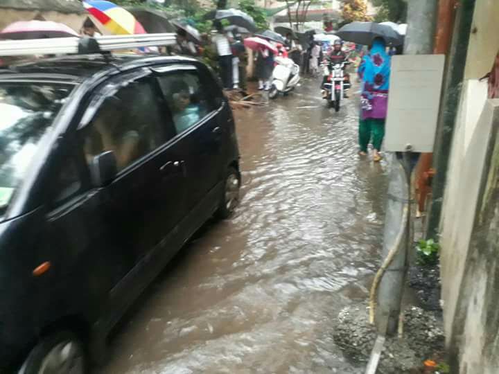advtarun1's tweet photo. क्या MBMC प्रशासान कोई दुर्घटना होने के बाद ही जागेगा ?????
#AdvTarunSharma #MBMC #JesalPark #Problems #PeopleProblems https://t.co/m2YyxQMJG6