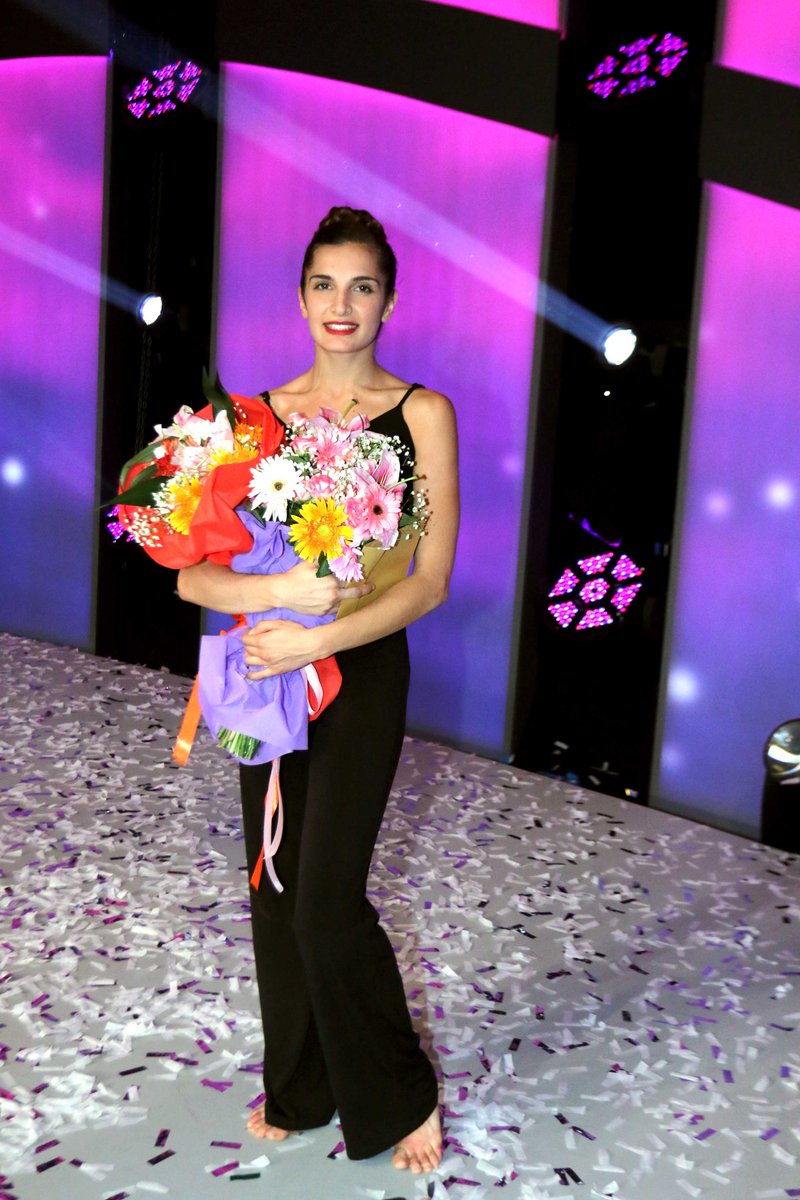 H νικήτρια του #DanceGR ,Εύα Σωμαράκακη, δείτε  ξανά το τελευταίο της solo στη σκηνή του So you think you can dance!
ow.ly/zNtB30dGsc6