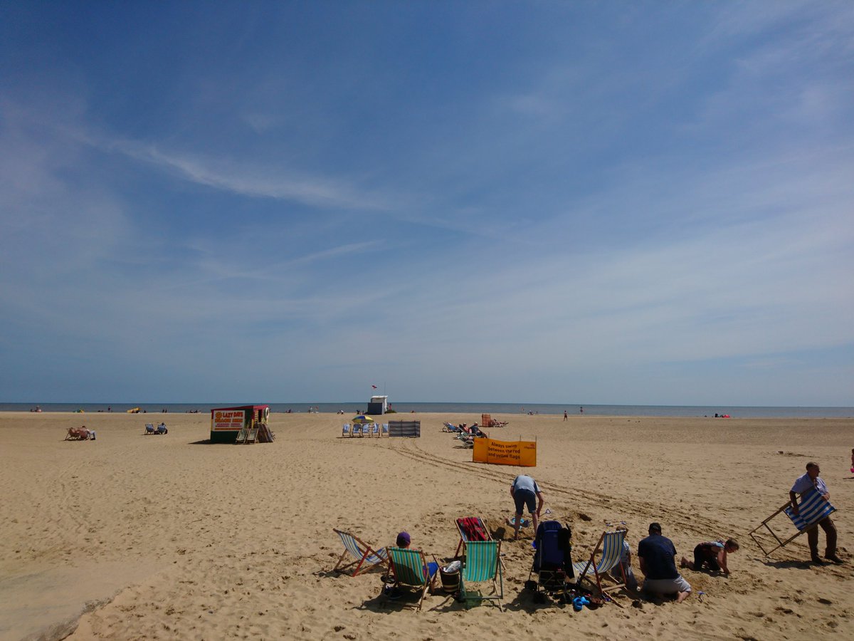 Looking forward to your holiday? Summer is here and ready for you. #whyfly