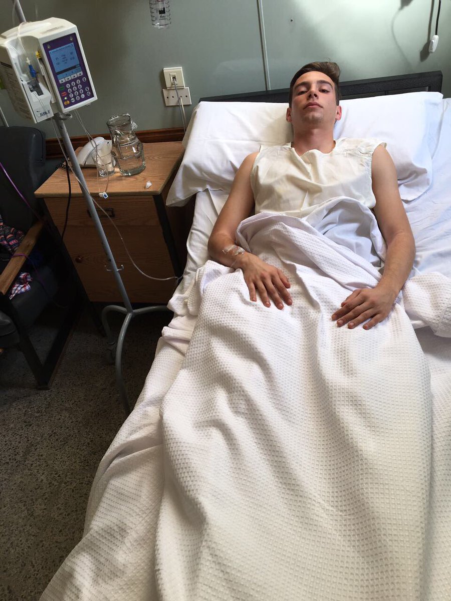 El sábado me apuñalaron adentro de Iskra, nunca interactué con el que me lo hizo y desconozco su identidad. Ojala se haga justicia!