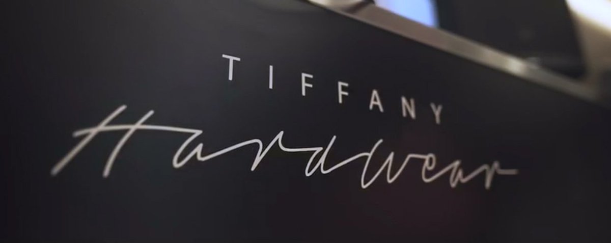 SantiagoElegant's tweet photo. TIFFANY & Co.: Presentó su nueva colección en Distrito de Lujo
https://t.co/g1buWF7IZE
#SantiagoElegante_Tiffany
#DistritodeLujo
#Joyas https://t.co/7jq1P6NqAC