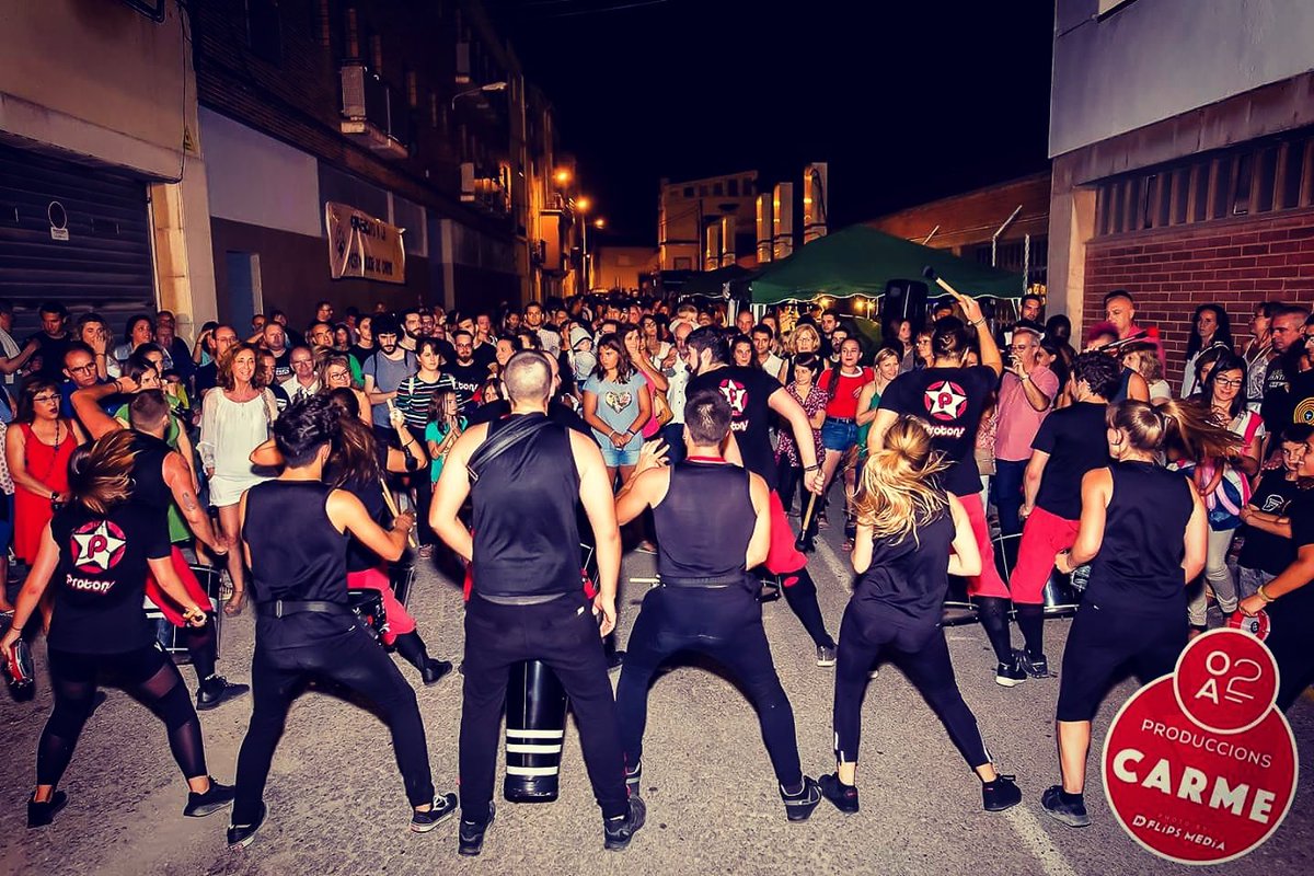 Amb ressaca 🤘  <a href="/terrarojacarme/">terrarojacarme</a> #Protons #Protons10  #Percussion #Drums #Futur #Positive #show #streetstyle #energy #espectacular