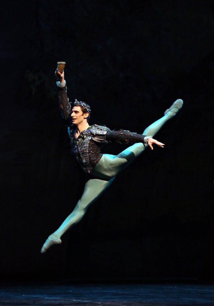 teatroallascala's tweet photo. Tonight at 8pm don't miss A Midsummer Night's Dream! https://t.co/jwSh6ekJk8 https://t.co/U5azuwY0gF