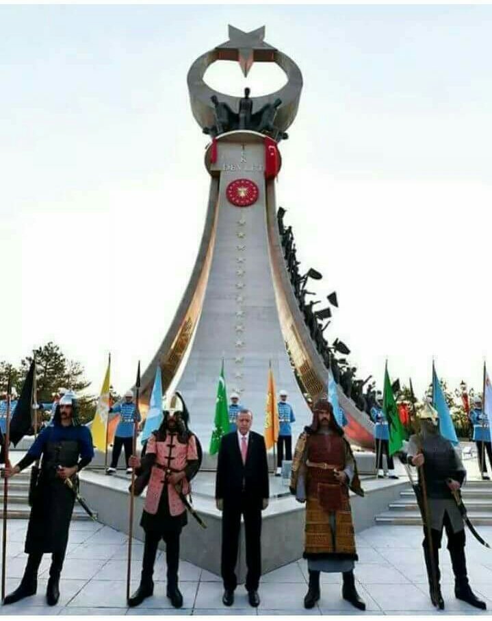 #AnıtkabireDokunma diye dursunlar, onlar konusur AK PARTİ yapar.

Dunya bu fotografla mesaji aldi.

<a href="/06melihgokcek/">İbrahim Melih Gökçek</a> baskanim emeginize saglik