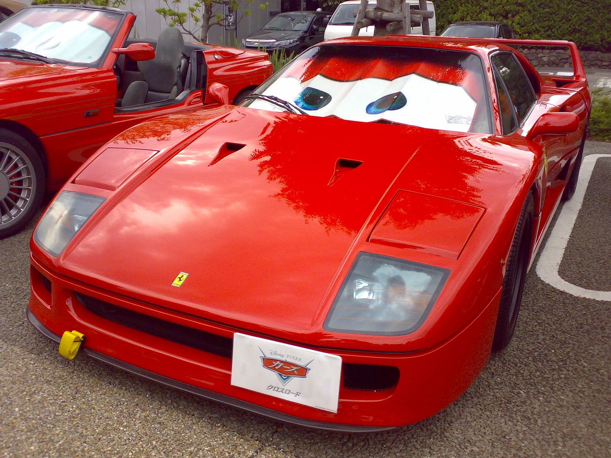 Arata No Twitter カーズのイベントで代官山 モーニングクルーズ へ 赤と黄色のスポーツカーがたくさん フェラーリ F40にマセラティ メラク ランボルギーニ アヴェンタドール Tvr グリフィス アッチコッチにポルシェ ワクワクするクルマ みんな カーズ顔に