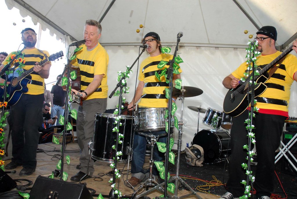 Y pasan 10 años. <a href="/billybragg/">Billy Bragg</a>