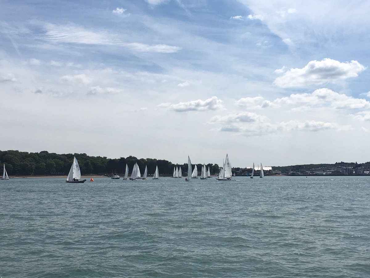 Start of the Winkworth Pursuit race! Good luck! <a href="/RLondonYC/">RoyalLondonYachtClub</a>