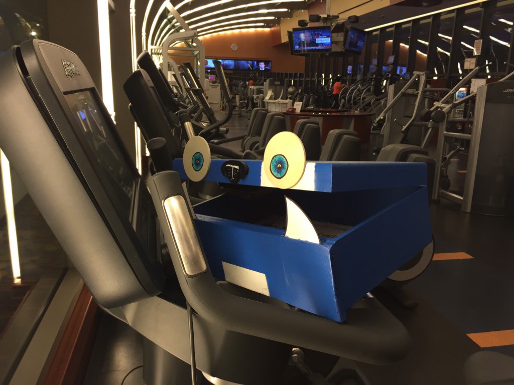joeromano31's tweet photo. He hit the gym last night to get ready!
#belikeblue https://t.co/Yfco0kuykf