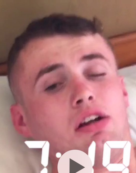 ArulioFirst's tweet image. When you tell your mate he will be fine if he only does a tiny bit @MBrooks1997