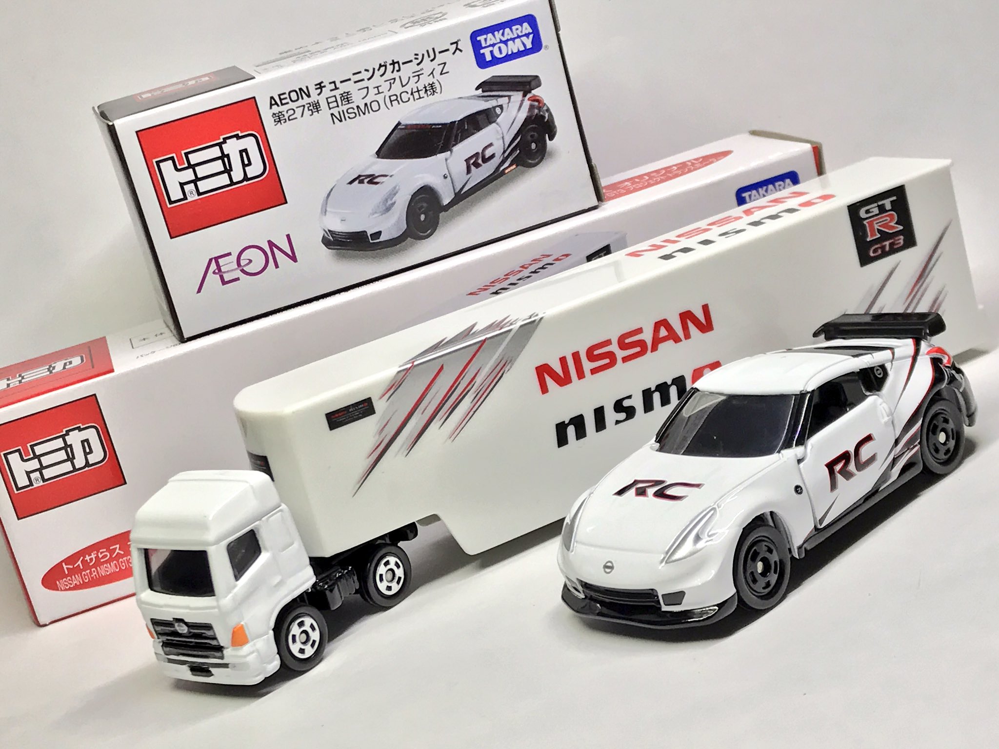 Nissan GT-R NISMO GT3 トランスポーター付き Amazon | トイザらスオリジナル NISSAN GT-R NISMO GT3