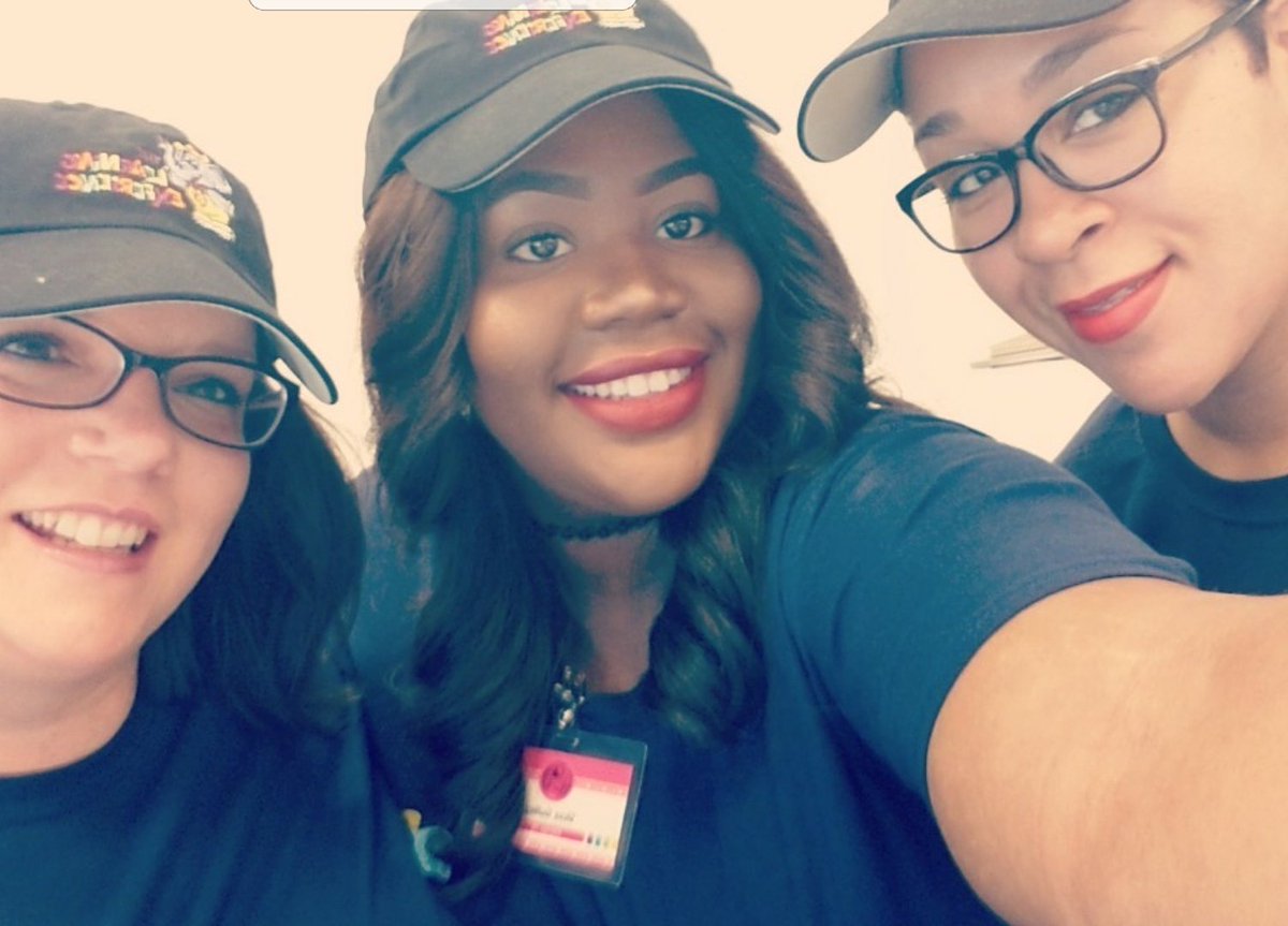 sgulley27's tweet photo. Day 1!! #Triplets #LEARNPLAYGROW #cdworkshop17 #thelearningexperience https://t.co/NVlg8E2bad